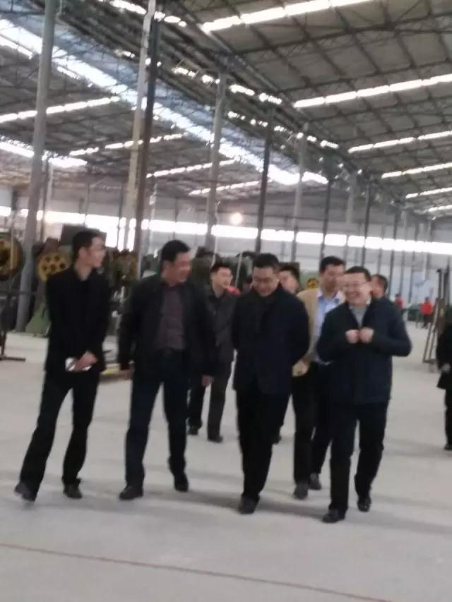 1491360796315379.jpg 01.jpg