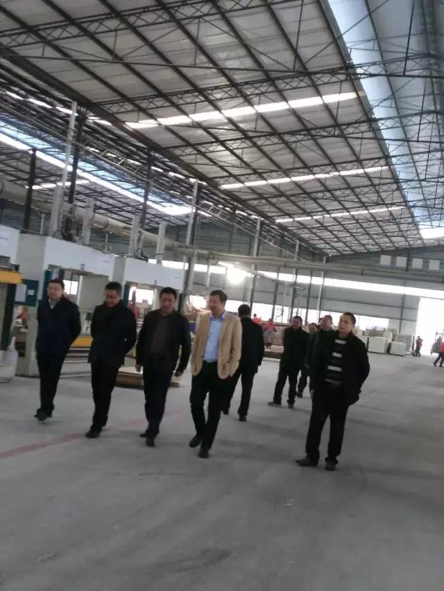 1491360803290421.jpg 02.jpg